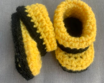 Charlie Brown Baby Shower Crochet Baby Shoes, Newborn Boy Booties, Newborn Girl Booties, Crochet Baby Shoes, Baby Booties, Crocheted Booties