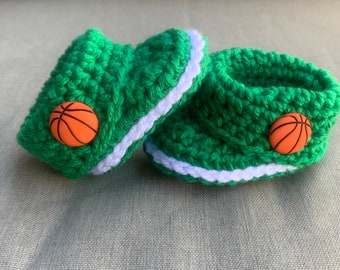 Boston Celtics babyschoentjes met haakmotief, basketbal kraamcadeau, Celtics babyschoentjes voor pasgeborenen, basketbalschoentjes voor pasgeborenen, accessoire voor babyfotografie