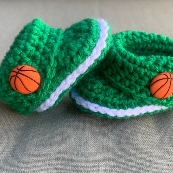 Boston Celtics Baby, Basketball Shoes Baby, Baby Booties Crochet, Celtics Infant, Baby Booties, Newborn Booties, Newborn Baby Shoes
