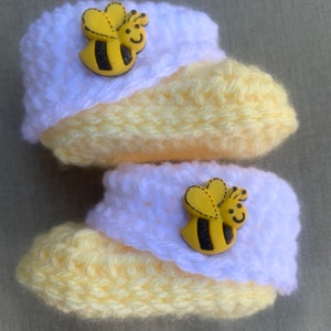 Baby Shoes Crochet, Newborn Booties, Baby Girl Shoes, Newborn Shoes, Baby Booties, Newborn Girl Shoes, Baby Crib Booties, Booties Crochet