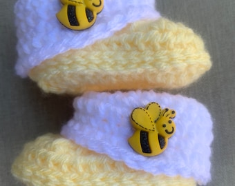 Infant Crocheted Bumblebee Baby Girl Shoes, Newborn Girl Crocheted Booties, Baby Girl Shoes, Booties Newborn, Baby Booties, Newborn Shoes