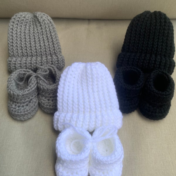 Crochet Baby Booties, Baby Hat and Booties, Crocheted Booties, White Baby Booties, Black Baby Booties, Baby Girl Shoes, Baby Boy Shoes