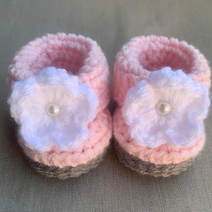 Pink Baby Girl Booties, Baby Booties Crochet, Baby Girl Shoes, Newborn Booties, Baby Girl Booties, Crocheted Newborn Shoes, Newborn Shoes