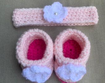 Newborn Baby Girl Pink Booties and Headband, Girl Baby Shoes, Baby Girl Headband, Crochet Baby Booties, Newborn Shoes, Newborn Baby Shoes