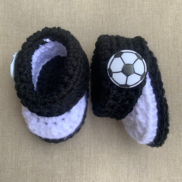 Baby Soccer Shoes, Baby Booties Crochet, Baby Soccer Booties, Crocheted Booties, Baby Girl Booties, Baby Boy Shoes, Crochet Newborn Shoes