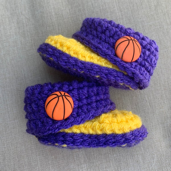 Lakers Baby, Baby Booties Crochet, Baby Lakers, Lakers Baby Clothes, Lakers Newborn, Baby Booties, Newborn Booties, Baby Shoes Newborn