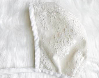 Ivory / White Lace Baby Girl Bonnet, toddler bonnet, newborn bonnet