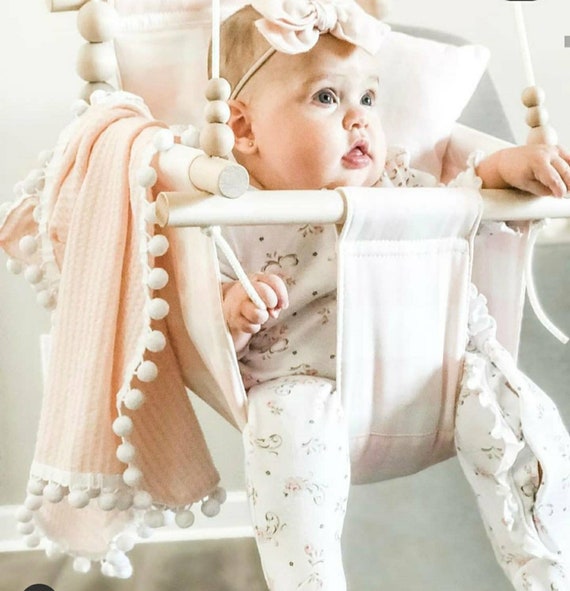 Pom clearance pom swaddle