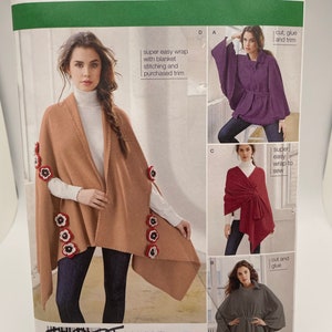Simplicity 1098 Fleece Poncho Sewing Pattern: One Size, Uncut