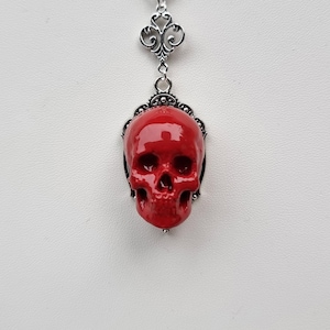 Skull necklace, gothic necklace, oddities jewelry, macabre jewelry, gothic gift, victorian jewelry