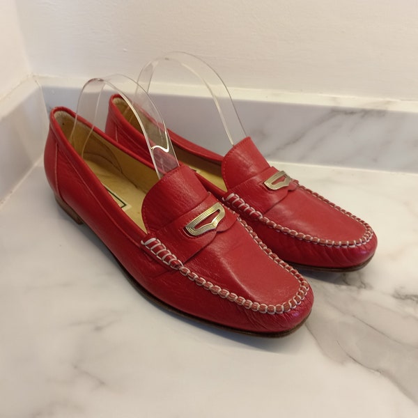 Vintage Designer Red Italian Leather HB Moccasin Loafer Women Shoes - Made in Italy - Hand Contrast Stitched - Size 7.5 - Gold Buckle.