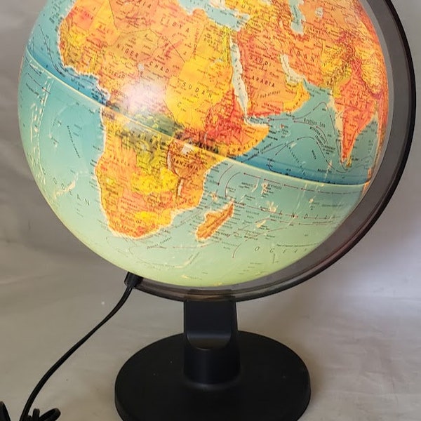 COOL VINTAGE Scan Lighted World Globe Made In Denmark