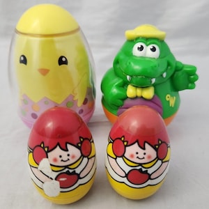 4 giocattoli vintage Hasbro Weeble Wobble Girl con capelli rossi Yellow Chick Green Dragon