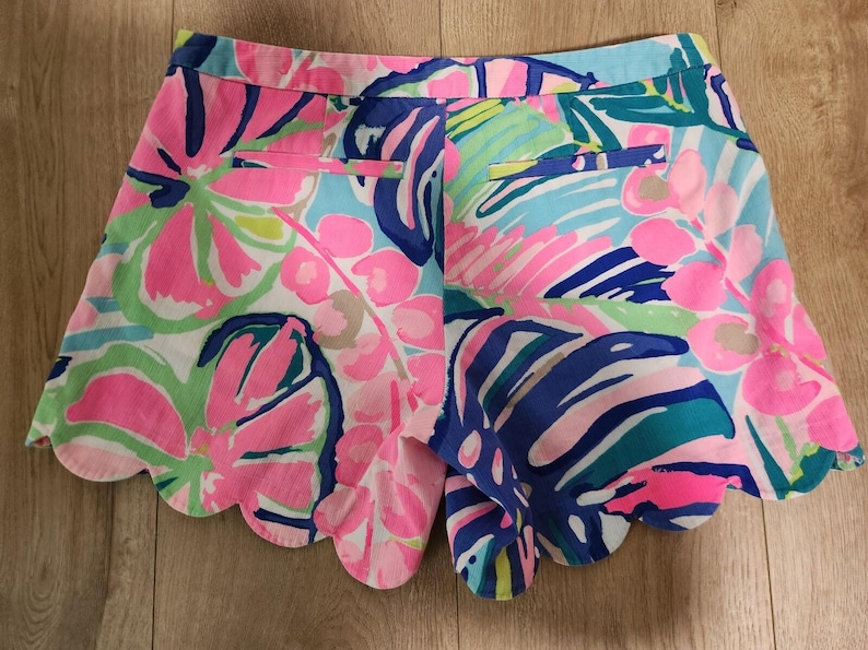 Lilly Pulitzer Buttercup Magnolia Pink Blue Scallop Hem Colorful Shorts Sz 0 image 4