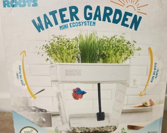 Back to Roots Water Garden Aquaponic Self-Cleaning Fish Tank Grows Microgreens