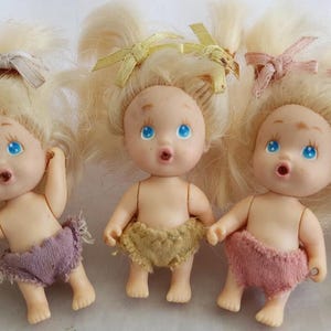 Vtg Tyco 1990 Quints 5 Baby Dolls Blond Hair Blue Eyes Drink & Wet w/Bottles Lot