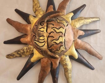 Decoración de pared rústica de metal dorado con diseño de sol y luna en 3D, bronce, latón y oro, 40,6 cm