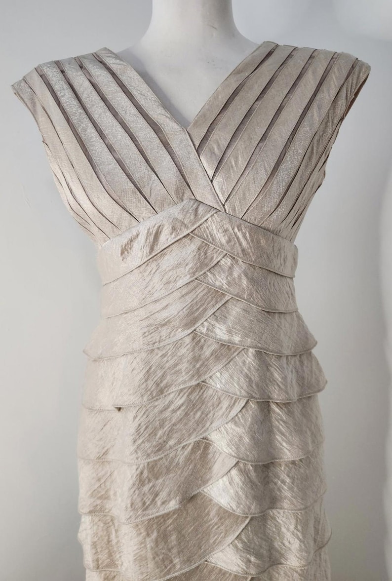 VTG Adrianna Papell Gold Metallic Tiered Ruffle Sleeveless Mermaid Maxi Dress 6 image 1