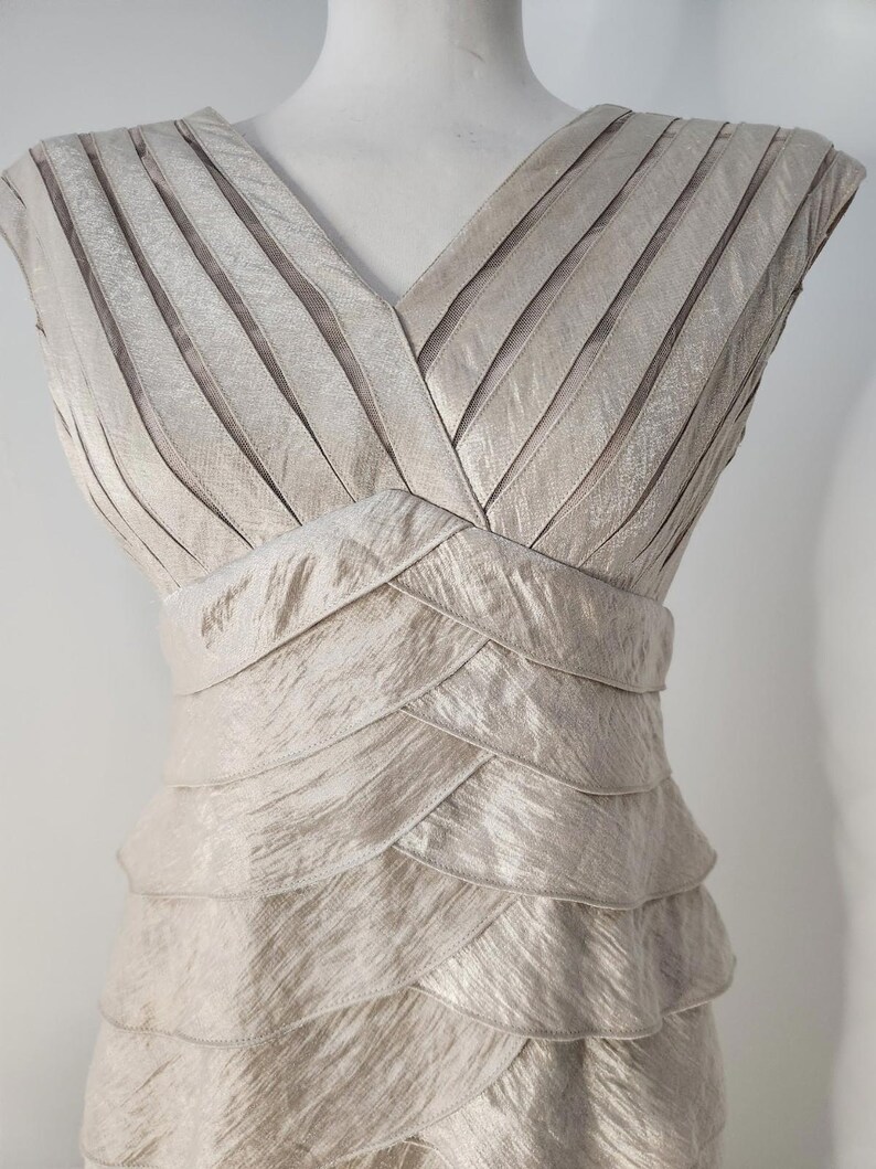 VTG Adrianna Papell Gold Metallic Tiered Ruffle Sleeveless Mermaid Maxi Dress 6 image 3