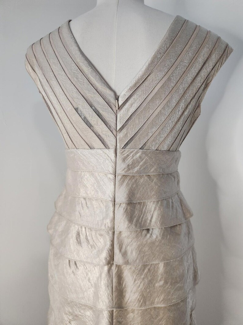 VTG Adrianna Papell Gold Metallic Tiered Ruffle Sleeveless Mermaid Maxi Dress 6 image 4