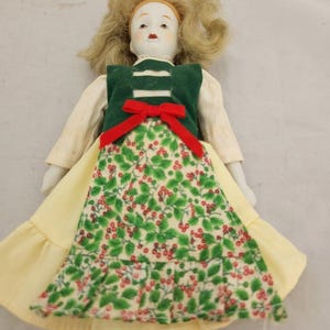 Vintage Scandinavian Netherlands European Folk Art Dressed Porcelain Doll 8&quot;