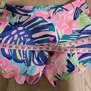 Lilly Pulitzer Buttercup Magnolia Pink Blue Scallop Hem Colorful Shorts Sz 0 image 5