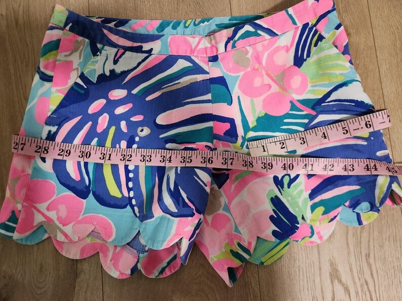 Lilly Pulitzer Buttercup Magnolia Pink Blue Scallop Hem Colorful Shorts Sz 0 image 5