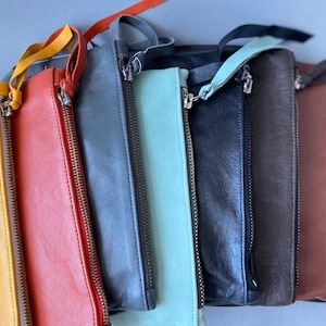 Embreagem colorida, bolsa com zíper, presente de Natal, bolsa de cosméticos, bolsa tipo carteira de couro, bolsa de couro, bolsa pequena de couro, coisas que ficam juntas