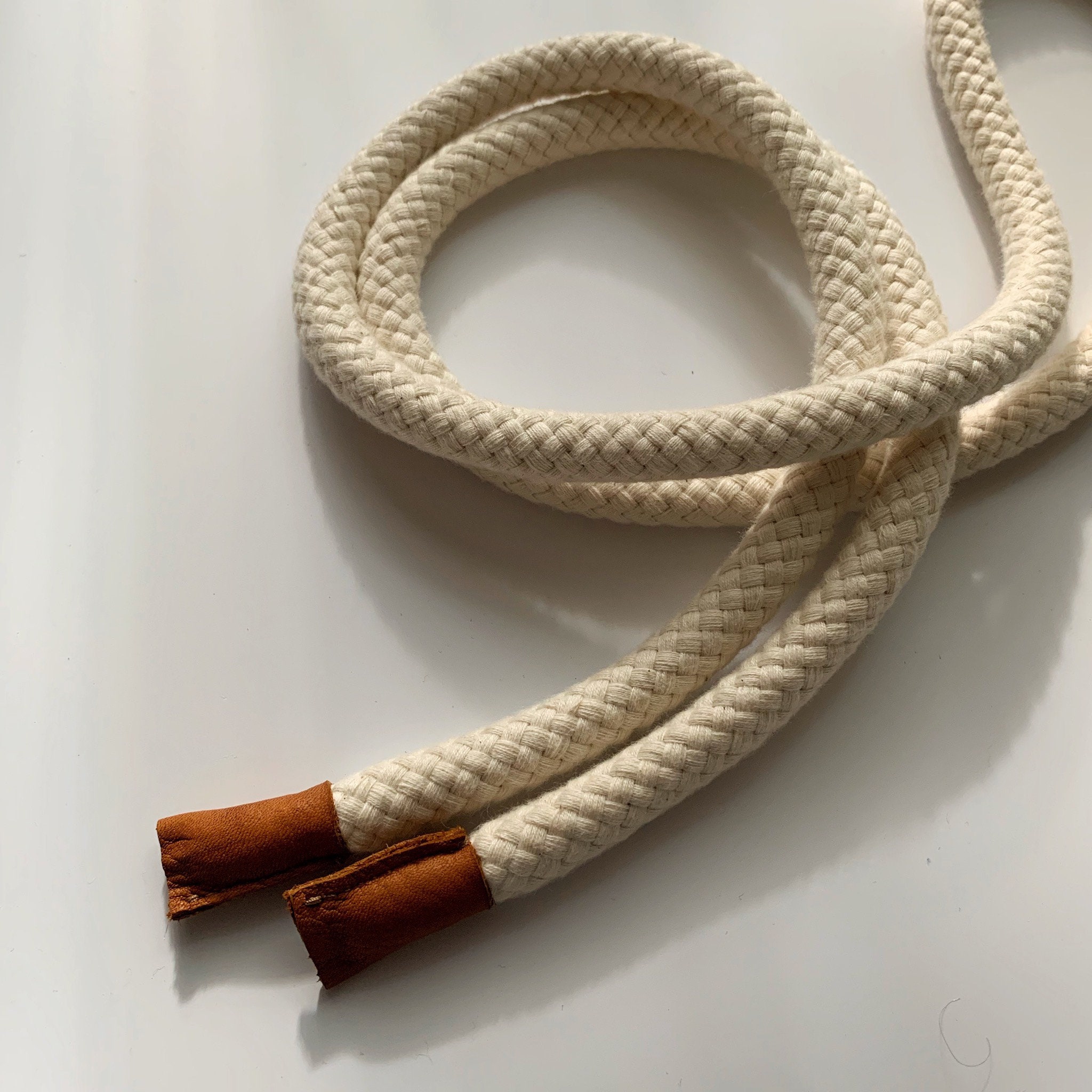 white rope belt
