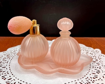 Vintage 3 Piece Pink Frosted Vanity Set