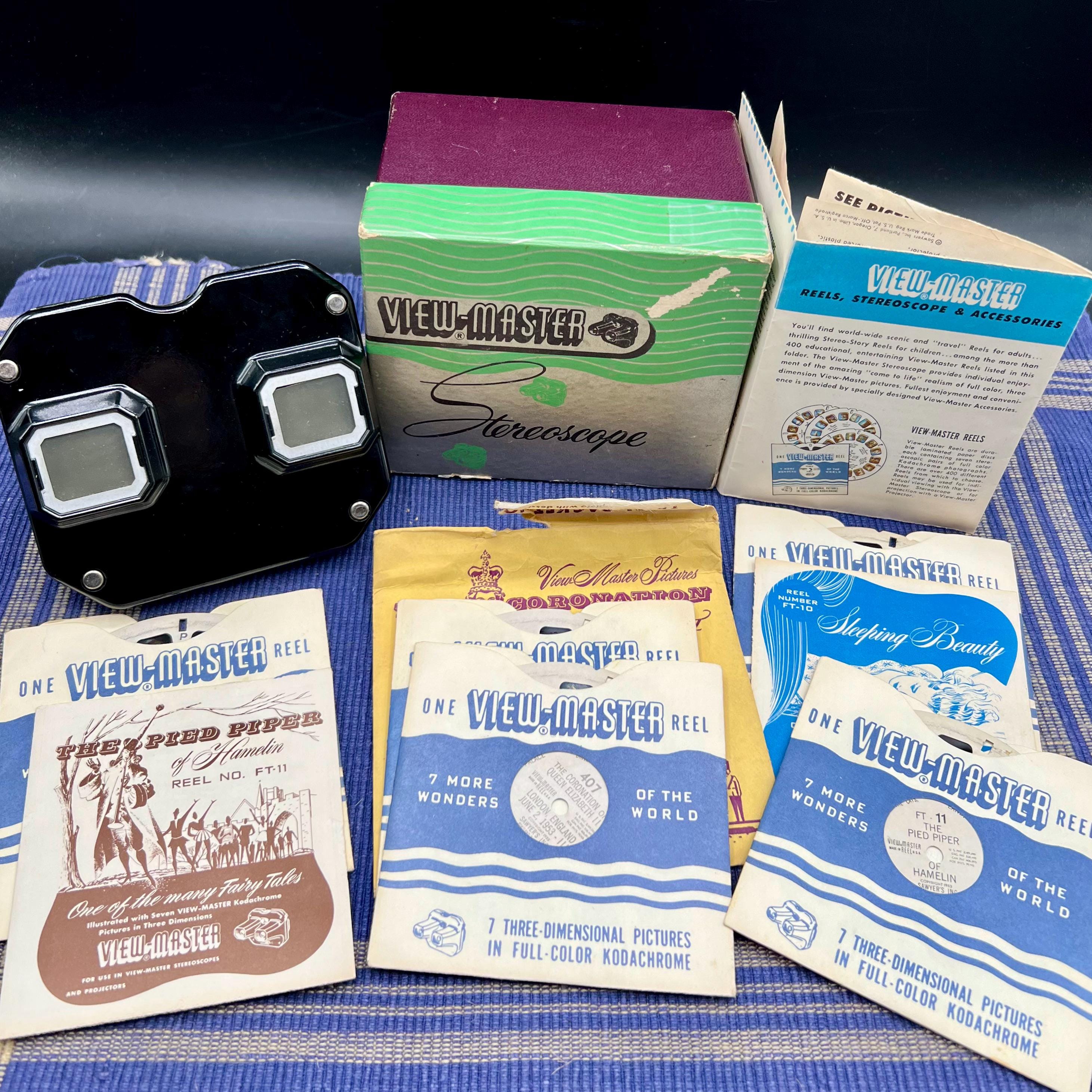 Vintage Sawyer's View-master Stereoscope With Queen Elizabeth II