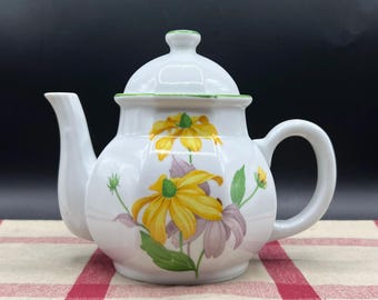 Vintage Toscany Collection Floral Daisy Teapot