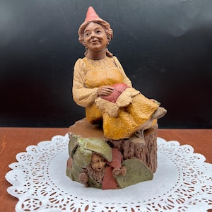 Julie, Vintage 1983&#39;s Shelf Sitting Signed and Stamped Tom Clark Gnome with Stump