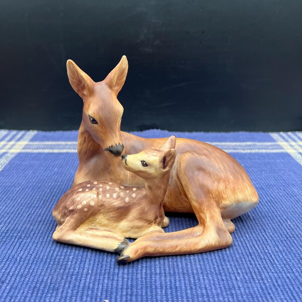 Hummel Mother's Day Special Issue Deer and Fawn 35 001-11 TMK5