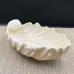 Vintage Lenox Acanthus Leaf Bowl