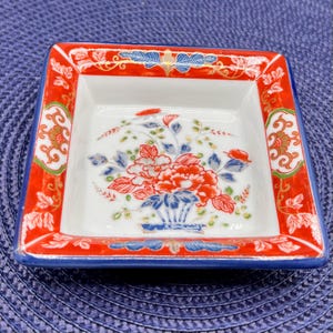 May include: A rustic wooden sign with the text "Welcome to our home" in white lettering. The sign features a distressed finish and a simple, inviting design, perfect for a front porch or entryway.