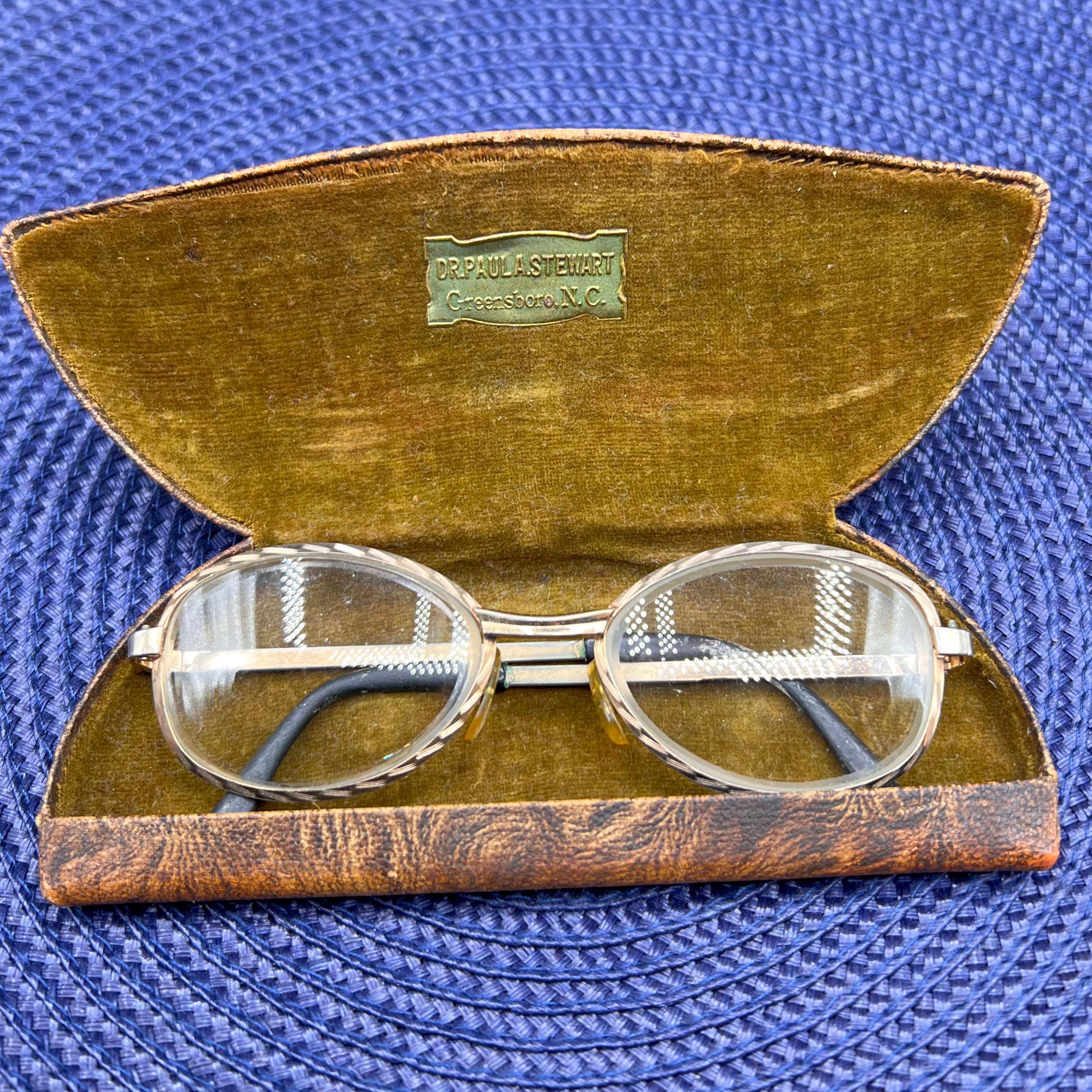 Vintage semi frameless sunglasses by artcraft USA gold metal arms Artcraft Vintage Eyeglasses for sale | eBay main image 3