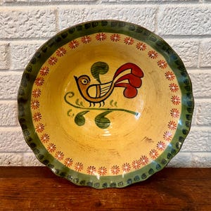 Large 12.5 Inch Vintage Le Plume Pattern Centerpiece Serving Bowl