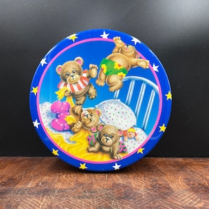 Vintage Round Playful Bedtime Teddy Bear Tin