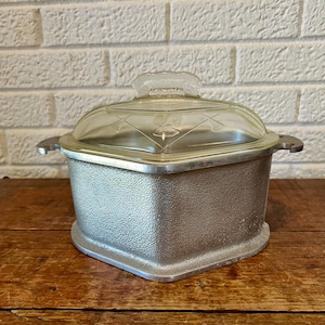 Vintage Guardian Service Aluminum 3 Sided Triangle Teardrop Heart Lidded Cook Pot