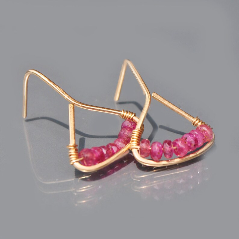 14K Gold Earrings in Natural Pink Sapphire Fine and Precious Stone