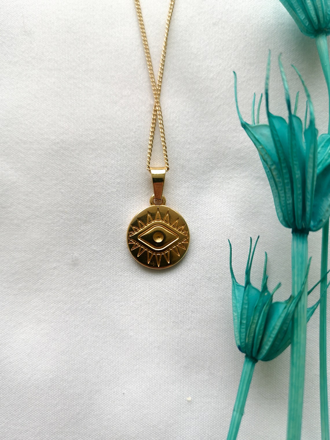Gold eye necklace Clearance