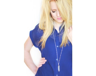 Collar largo de cristal de cuarzo transparente: capas bohemias bañadas en plata