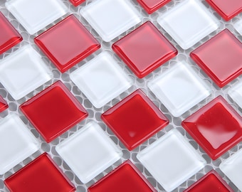 Rot-Weiß-Glasmosaikfliesenblatt - glänzender Schachbrett-Backsplash