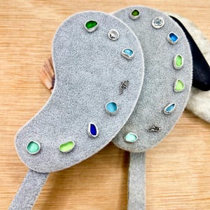 Orecchino labret in vetro marino / Orecchino in argento sterling con vite frontale e parte posteriore piatta in vetro marino