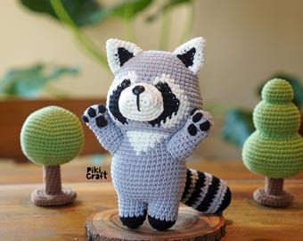 アライグマの足跡をつけた編みぐるみ編み図（デジタルダウンロード）