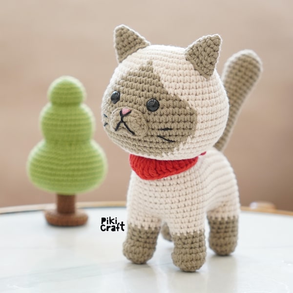 Amigurumi Crochet Kitten Pattern. Latte the Siamese Cat amigurumi pattern. Cute Standing Cat Crochet Amigurumi Patterns.