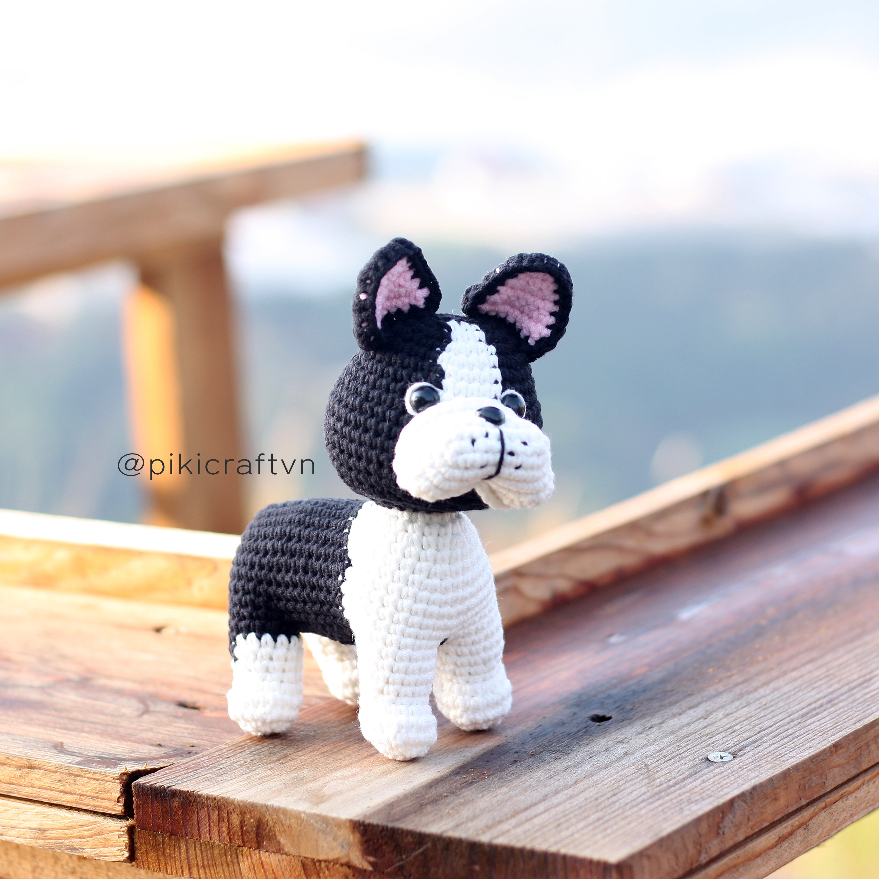 フレンチブルドッグのウィンストンのかぎ針編みパターン：あみぐるみ