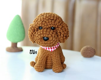 Amigurumi gehaakt puppypatroon PDF. Fluffy the Toy Poodle amigurumi-patroon. Puppy hond gehaakt Amigurumi poedelpatroon.