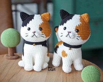 Patrón de gatitos a crochet Amigurumi 2 en 1. El patrón amigurumi Gato Calico. Adorables patrones de Amigurumi de ganchillo de gato de pie y sentado.